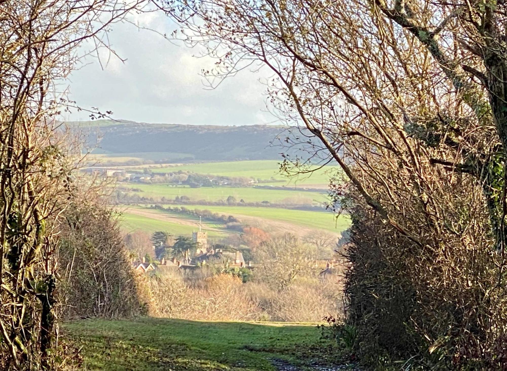 פרשווטר Valley View Self-Catering Coastal Bungalow In Rural West Wight מראה חיצוני תמונה